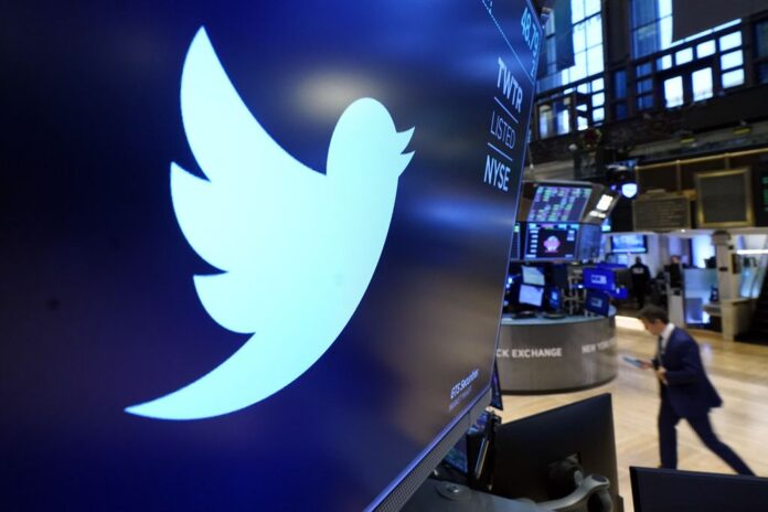Twitter Akan Kenakan Tarif