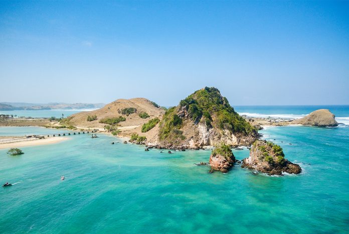 10+ Tempat Wisata di Lombok Barat, Timur Terbaik Terbaru 2025