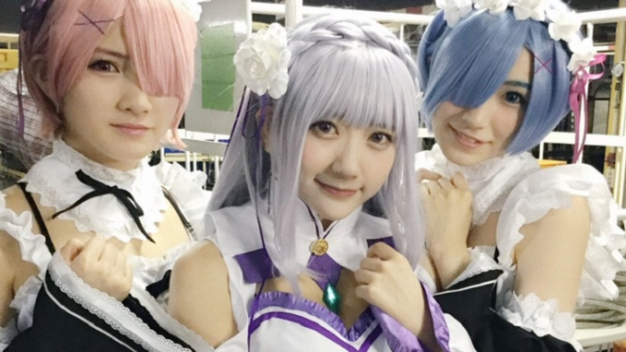 Cosplayer Anime Wanita Indonesia, Simpel, Hijab, One Piece 2023