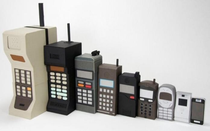 Sejarah dan Penemuan Handphone Pertama kali di indonesia