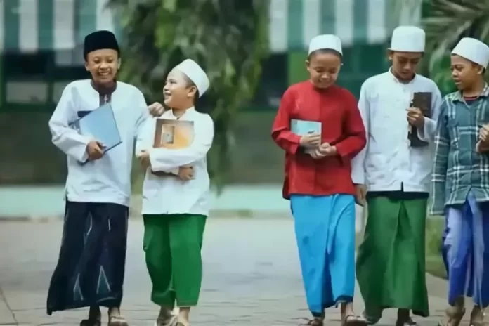 85+ Kata Kata Hari Santri keren yang Bijak, Singkat dan Lucu 2023