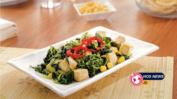 Sayur Bayam dan Tahu Kukus